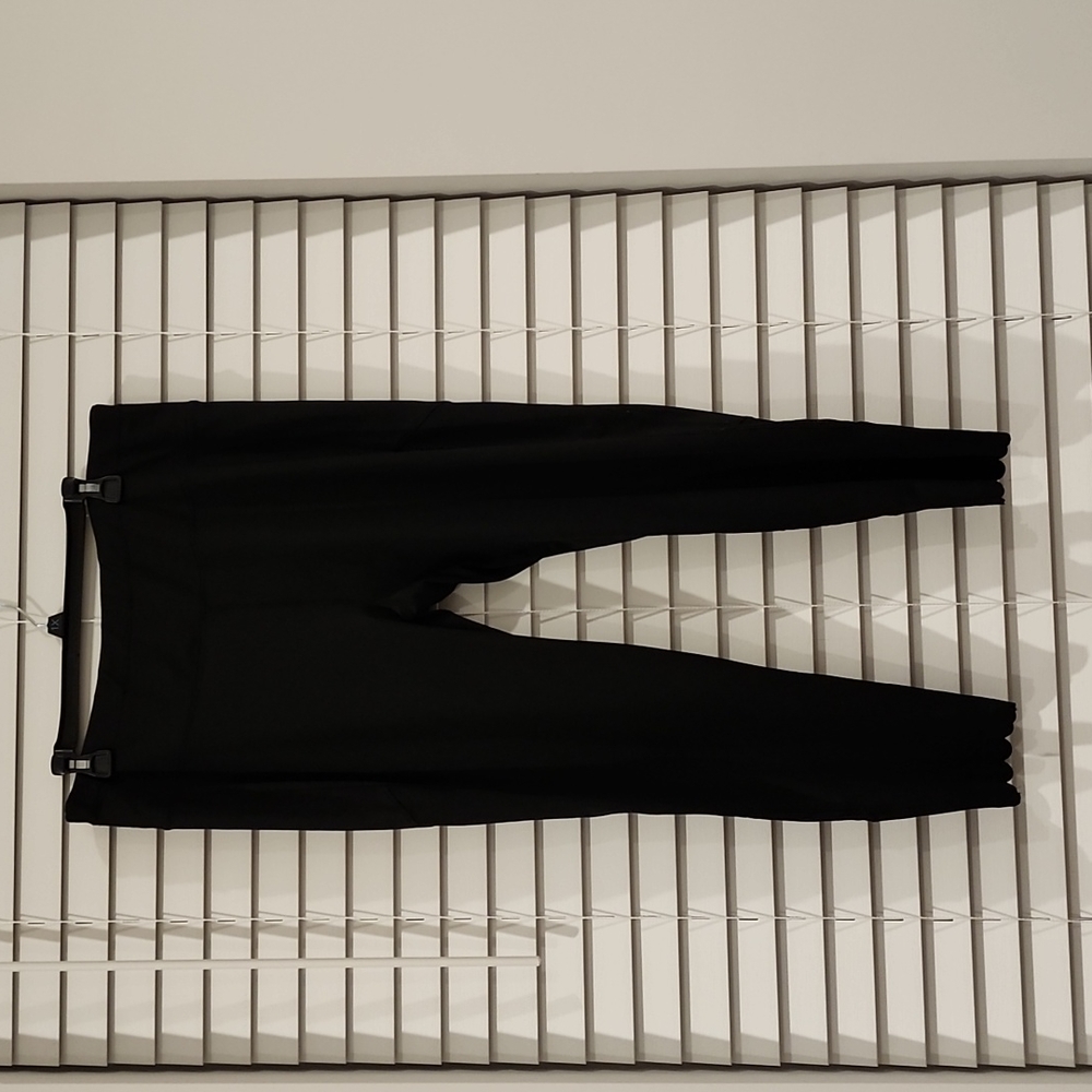 Zelos black leggings with scalloped ankle size XL